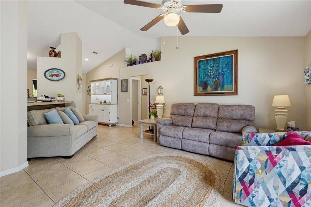 6385 4th Place, Vero Beach, FL 32968 Photo