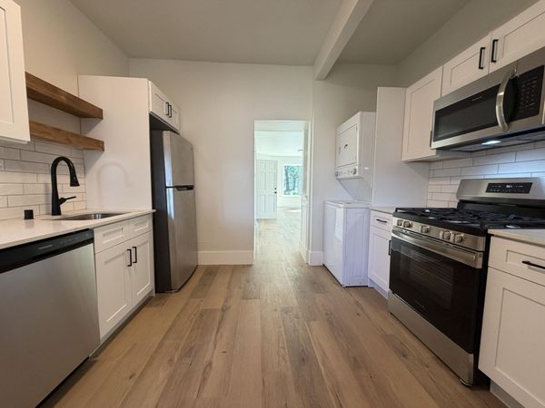 59 E Walworth Ave, Delavan, WI 53115