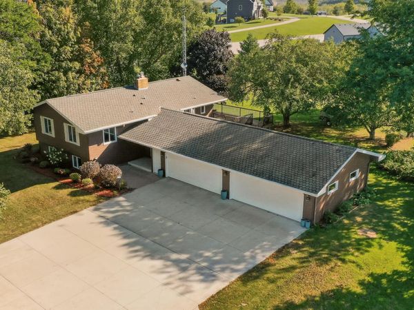 297 Majestic Road NW, Rochester, MN 55901