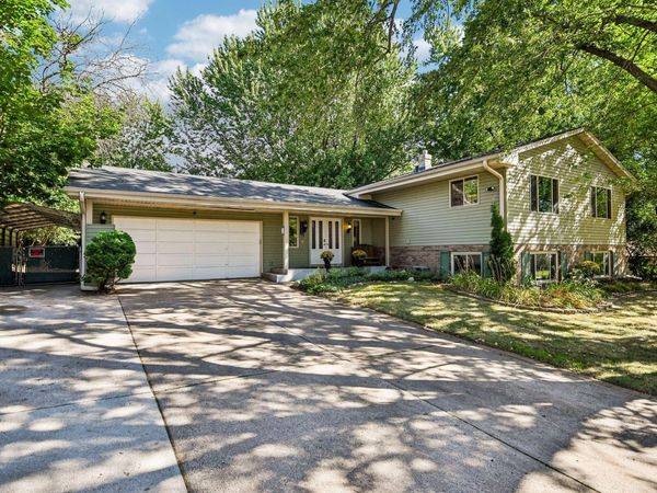 767 Eldridge Avenue E, Maplewood, MN 55117