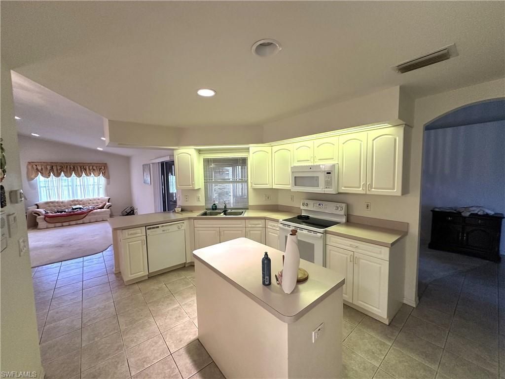 2409 Del Ray Pl, Lehigh Acres, FL 33936 Photo