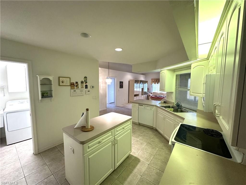 2409 Del Ray Pl, Lehigh Acres, FL 33936 Photo