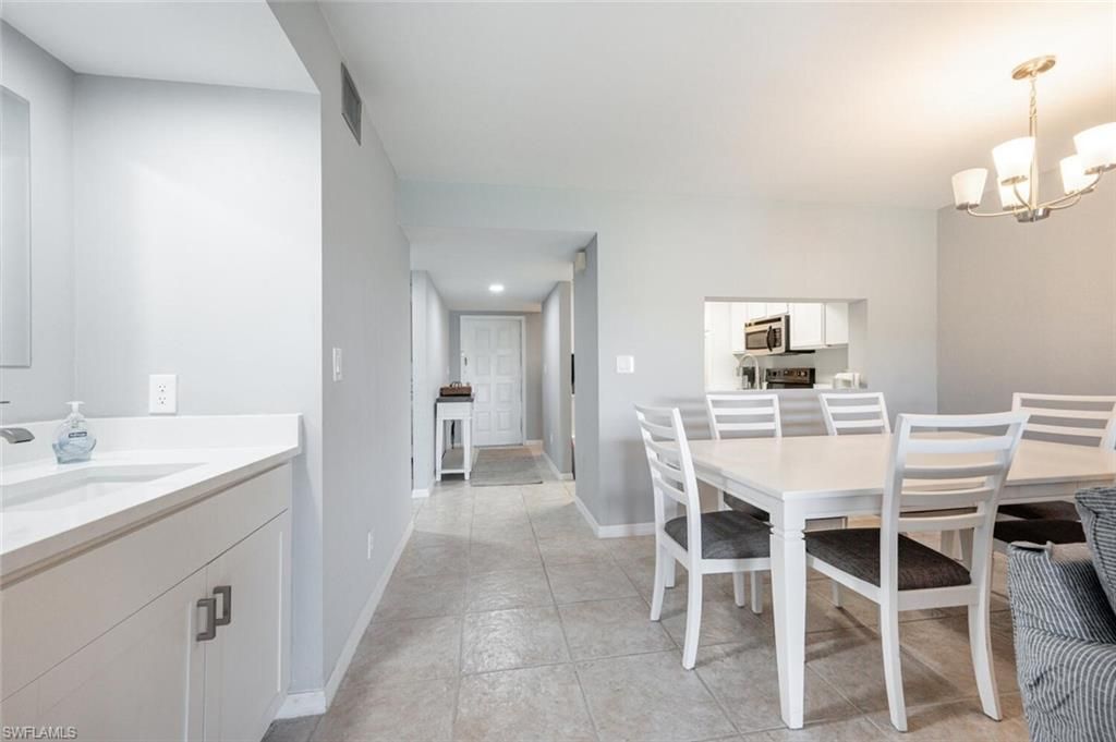 7220 Coventry Ct, Unit 210, Naples, FL 34104 Photo