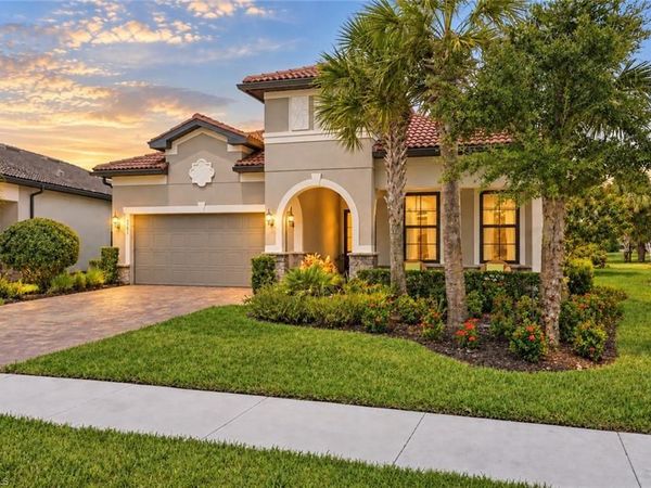 8881 Horned Lark DR, NAPLES, FL 34120
