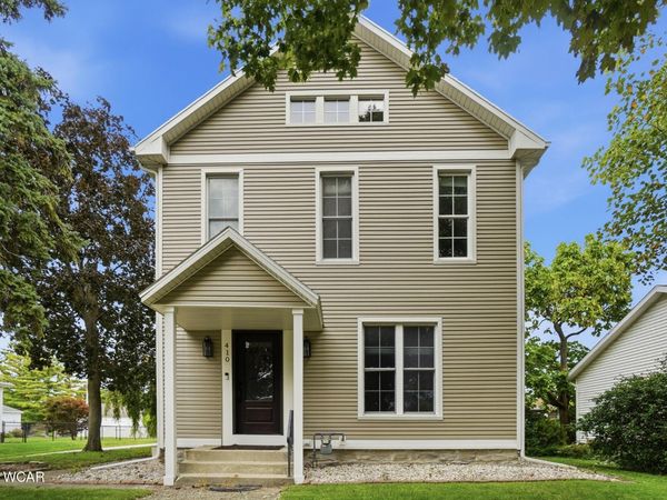 410 E Pearl Street, Wapakoneta, OH 45895