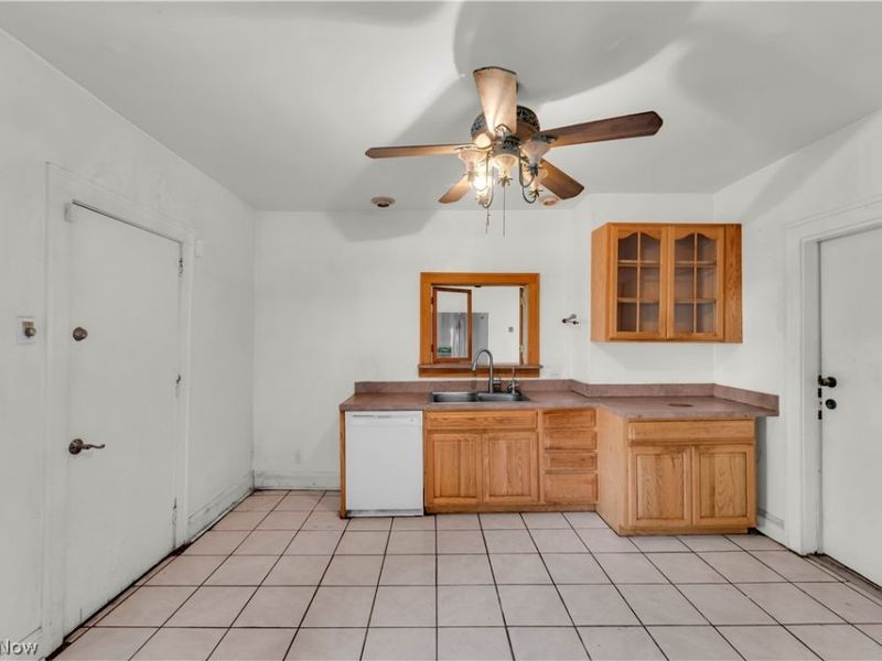 2234 West Boulevard, Cleveland, OH 44102 Photo 14