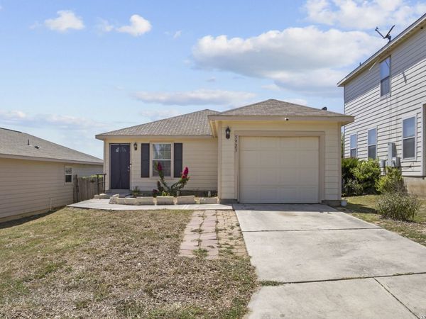 5923 Fox Cyn, San Antonio, TX 78252