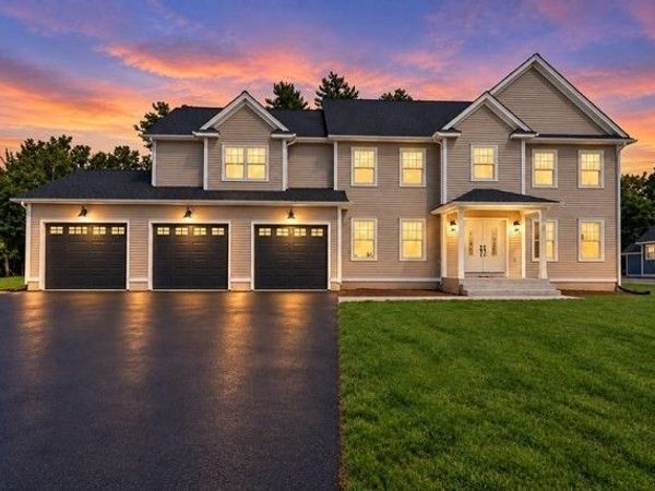 10 Happy Acres, East Longmeadow, MA 01028