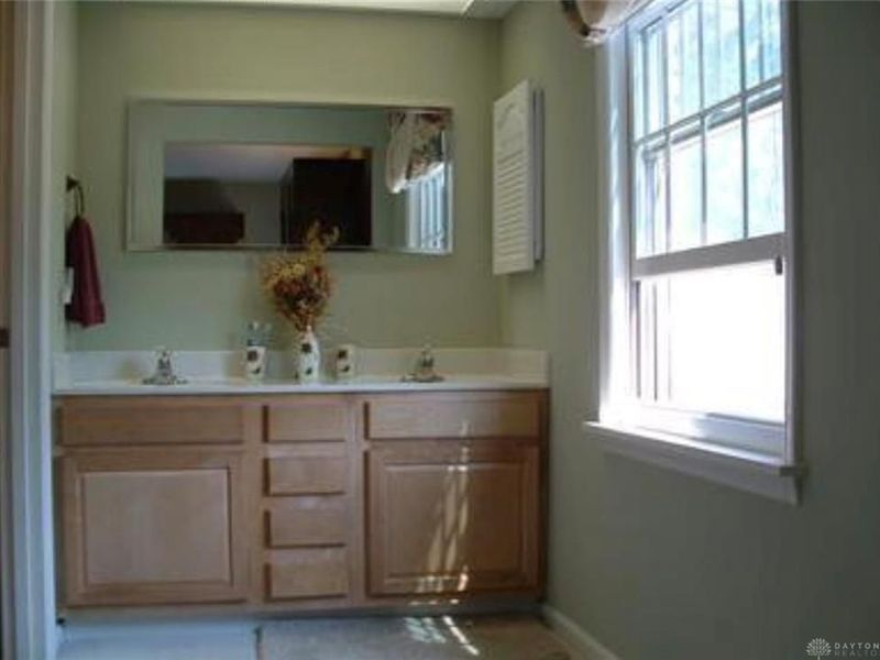 22 Nicholson Court, Dayton, OH 45459 Photo 8