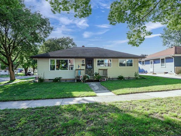 352 S JOSEPH STREET, Kimberly, WI 54136