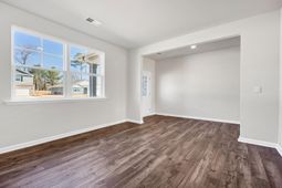 196 Horatio Lane photo 4