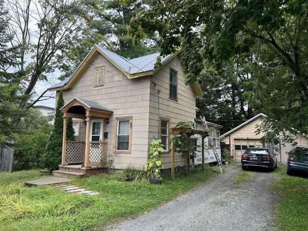 144 Forest Street, Rutland City, VT 05701