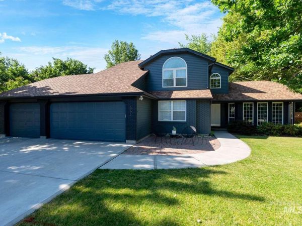 4974 N Rivervista Way, Garden City, ID 83714