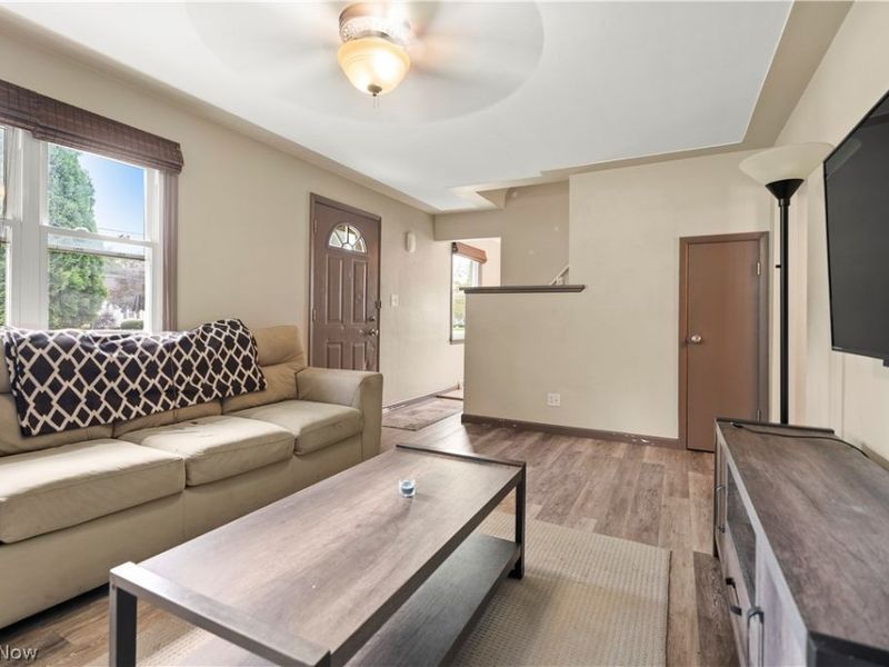 154 E Main Street, Amherst, OH 44001 Photo 11