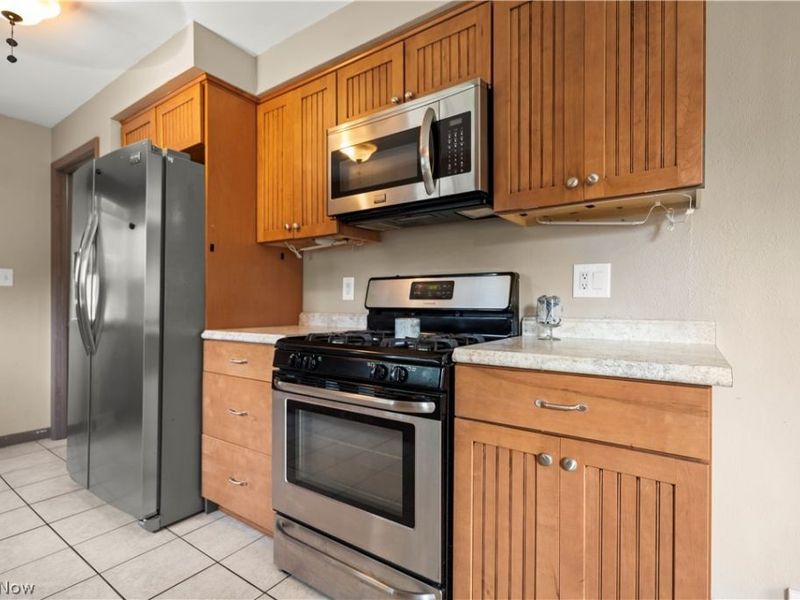 154 E Main Street, Amherst, OH 44001 Photo 13