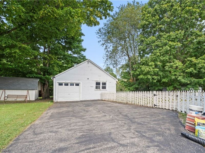 154 E Main Street, Amherst, OH 44001 Photo 7