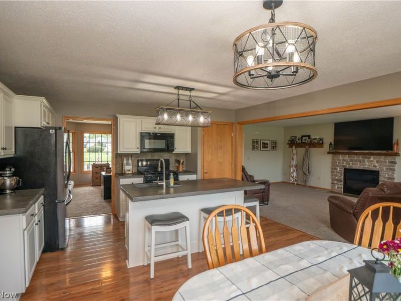 2307 Kenyon Street, Louisville, OH 44641 Photo 11
