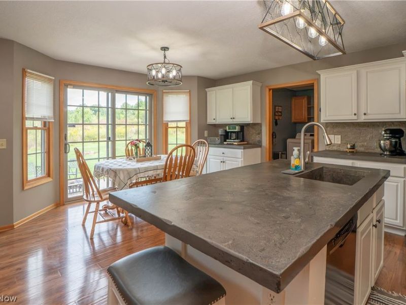 2307 Kenyon Street, Louisville, OH 44641 Photo 17