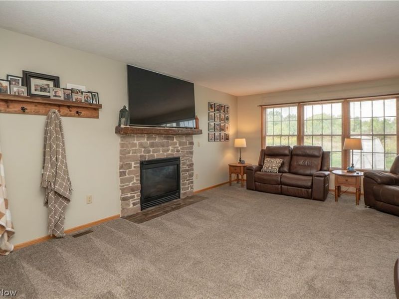 2307 Kenyon Street, Louisville, OH 44641 Photo 8