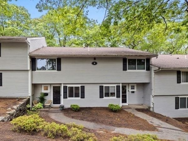 3 Beals Cove Rd, Unit E, Hingham, MA 02043