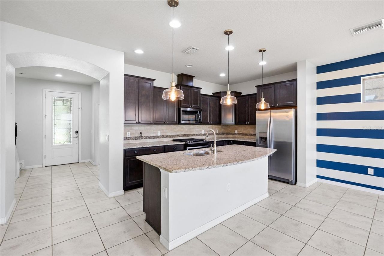 5817 Caldera Ridge Drive , Lithia, FL 33547 Photo