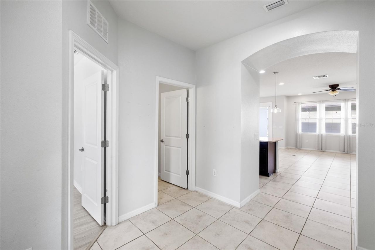 5817 Caldera Ridge Drive , Lithia, FL 33547 Photo
