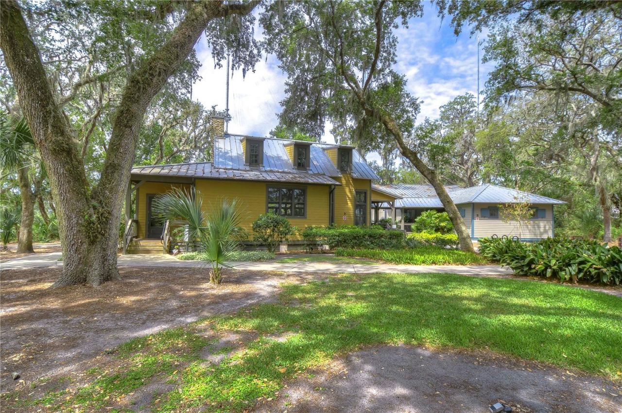 5817 Caldera Ridge Drive , Lithia, FL 33547 Photo