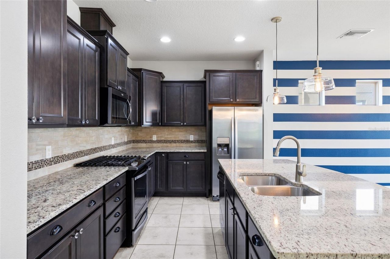 5817 Caldera Ridge Drive , Lithia, FL 33547 Photo