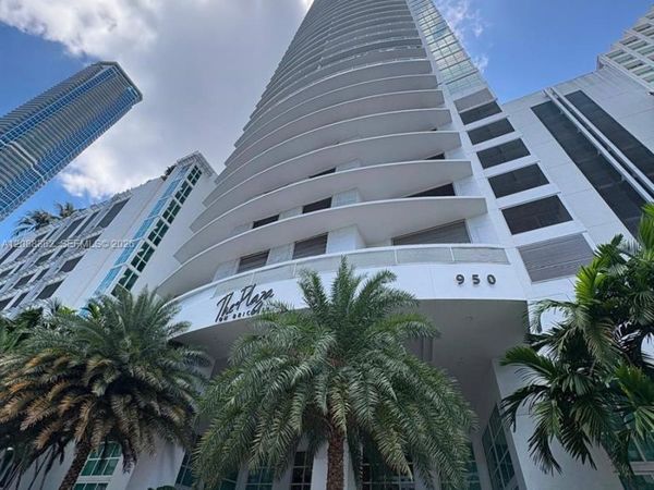 950 Brickell Bay Dr, Unit 4505, Miami, FL 33131