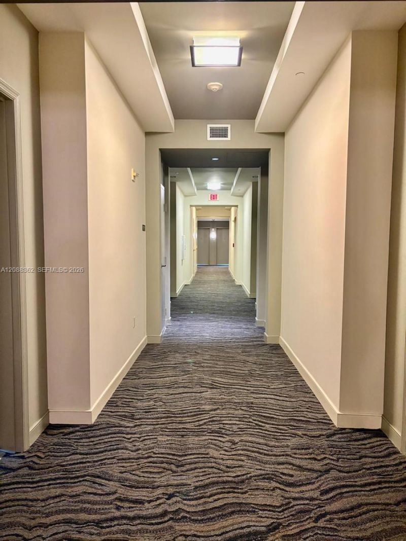 950 Brickell Bay Dr, Unit 4505, Miami, FL 33131 Photo