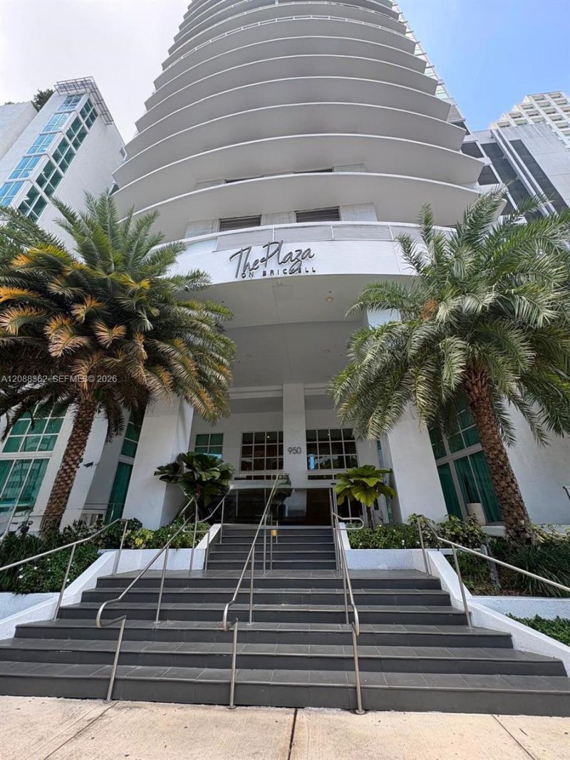 950 Brickell Bay Dr, Unit 4505, Miami, FL 33131 Photo