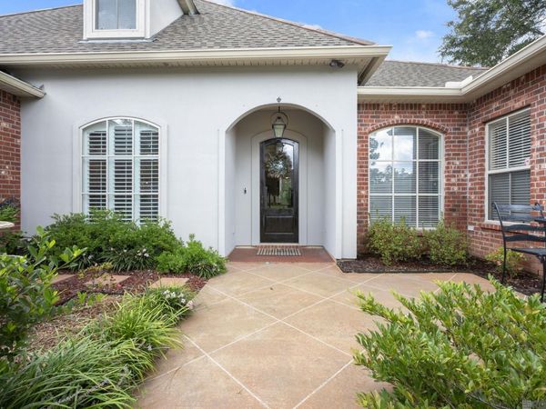19337 Country Club Ln, Hammond, LA 70401
