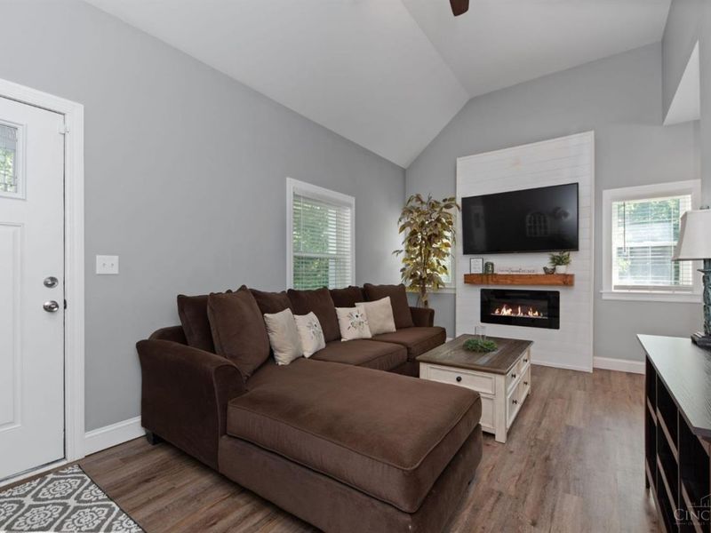 239 W Glen Avenue, Batavia, OH 45103 Photo 6