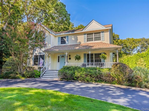 7 Holly Lane , Port Jefferson, NY 11777