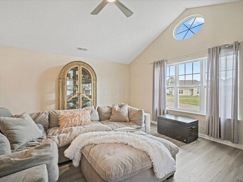106 Narragansett Drive, Buckeye Lake, OH 43008 Photo 12
