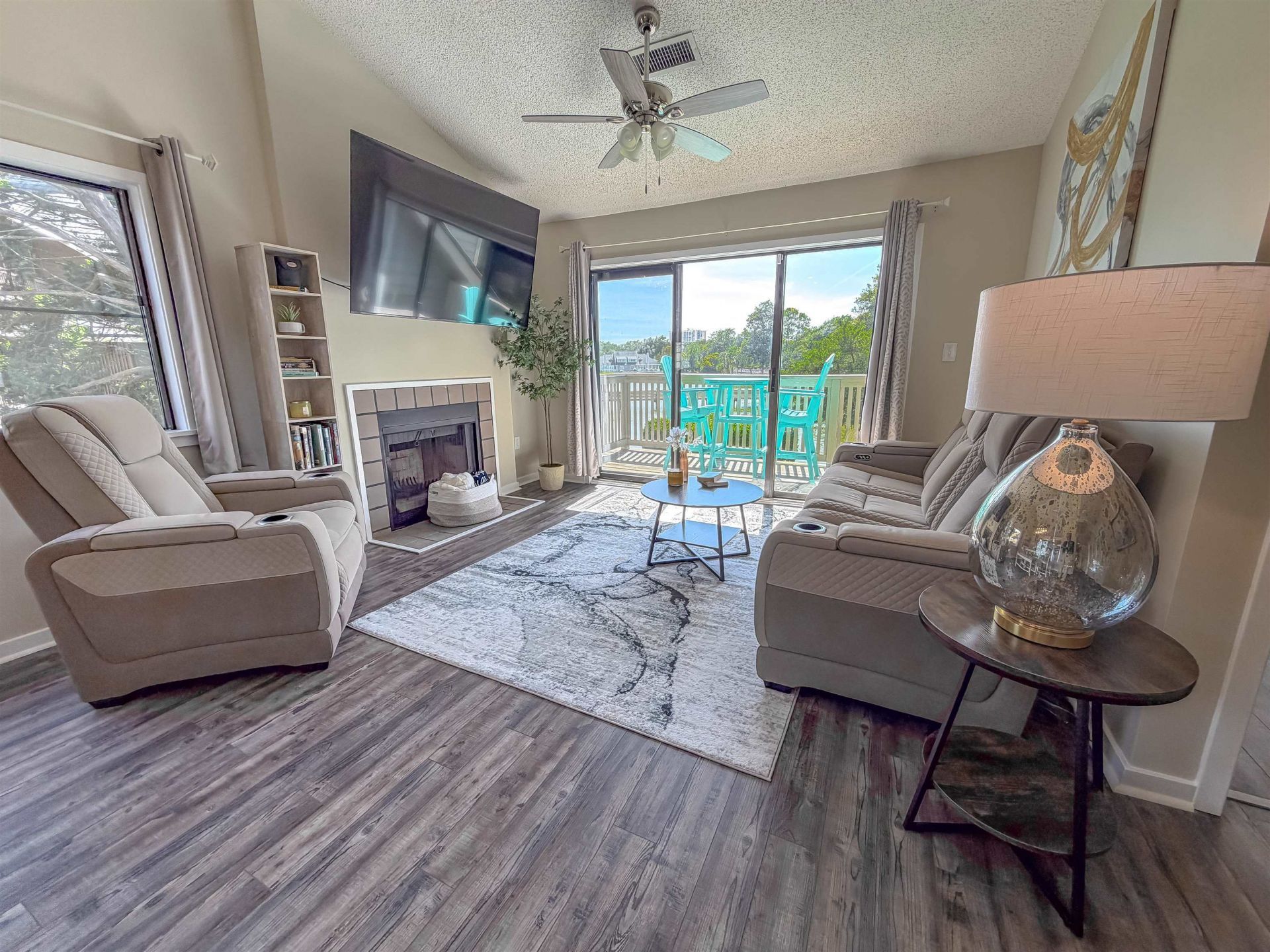 141 Hartland Dr. Photo 8