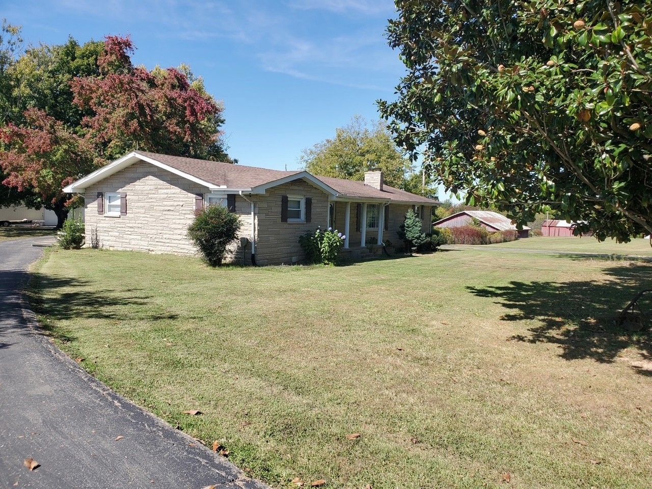 7559 Scottsville Rd, Lafayette, TN 37083 Main Photo