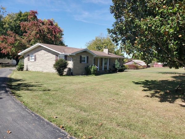 7559 Scottsville Rd, Lafayette, TN 37083
