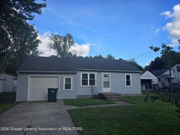 6221 Coulson Court, Lansing, MI 48911