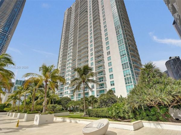 951 Brickell Ave , Unit 1106, Miami, FL 33131