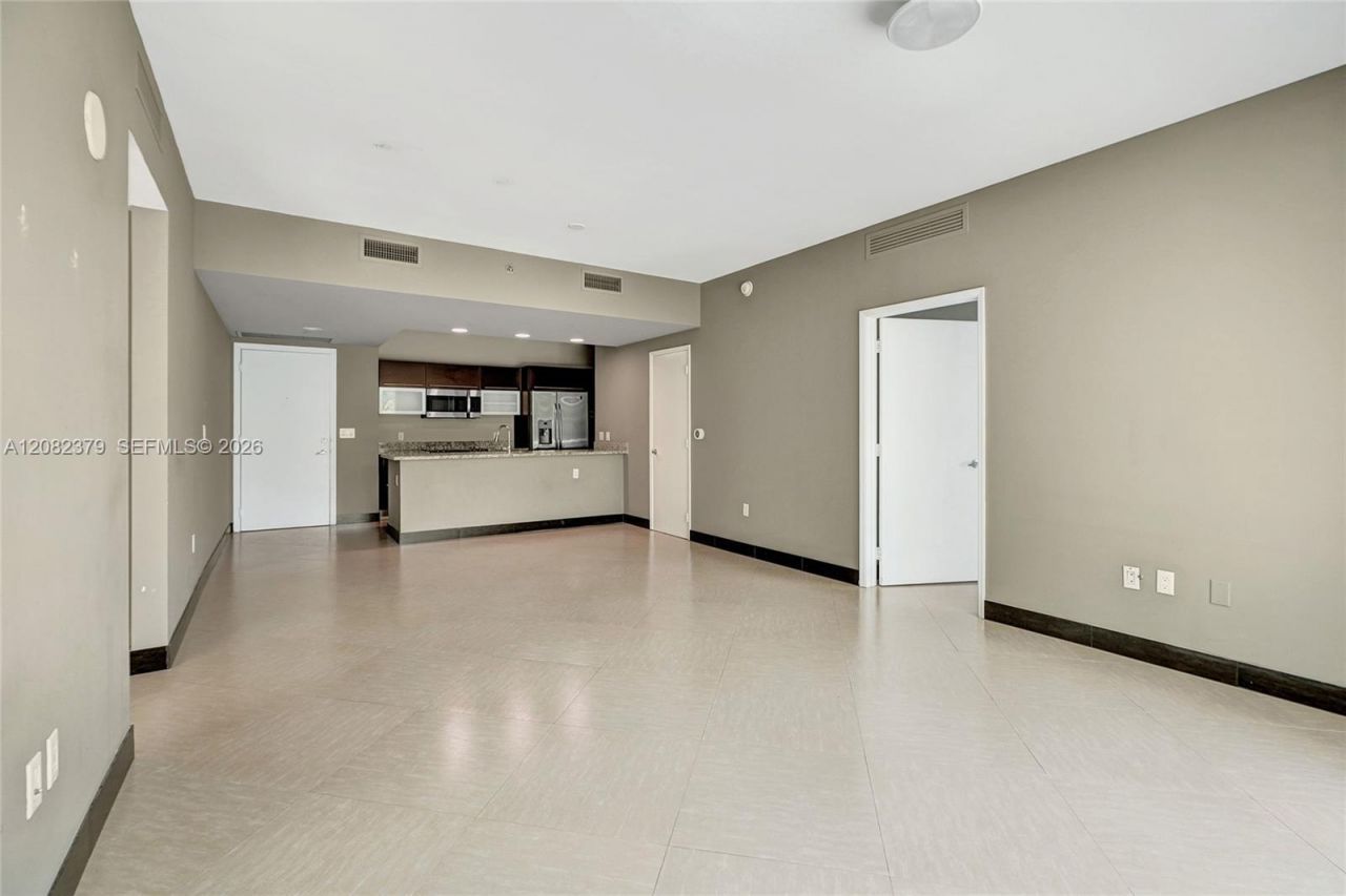 951 Brickell Ave, Unit 1106, Miami, FL 33131 Photo