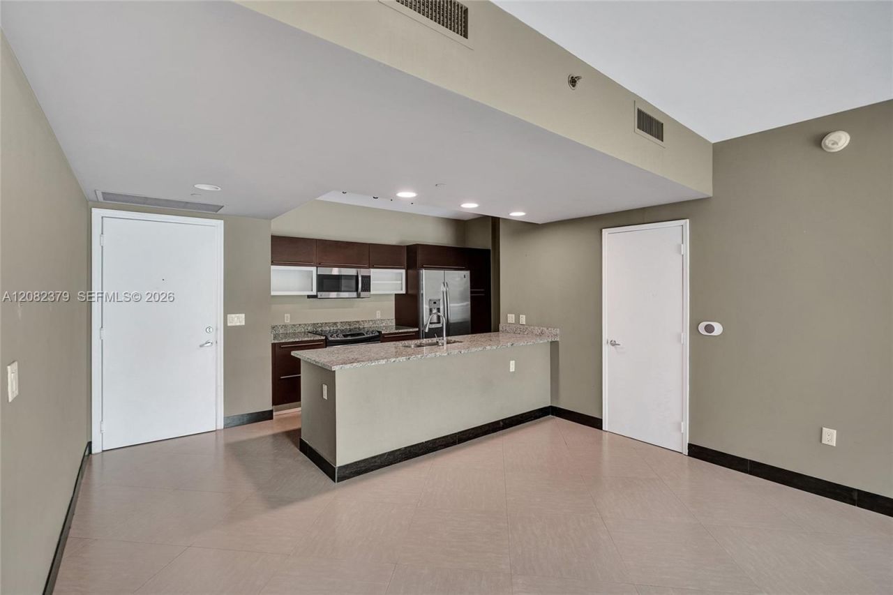 951 Brickell Ave, Unit 1106, Miami, FL 33131 Photo
