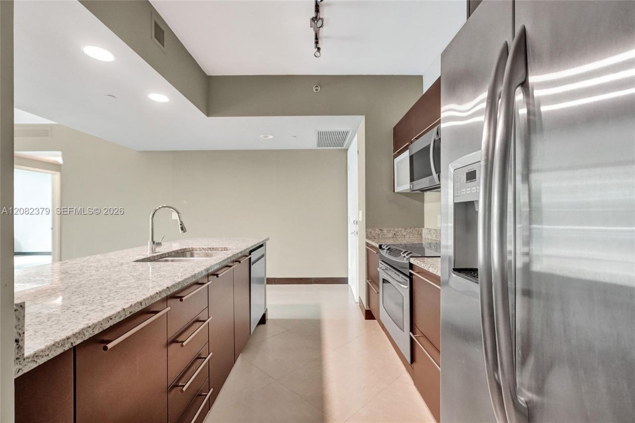 951 Brickell Ave, Unit 1106, Miami, FL 33131 Photo