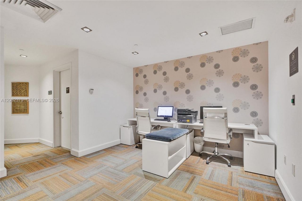 951 Brickell Ave, Unit 1106, Miami, FL 33131 Photo