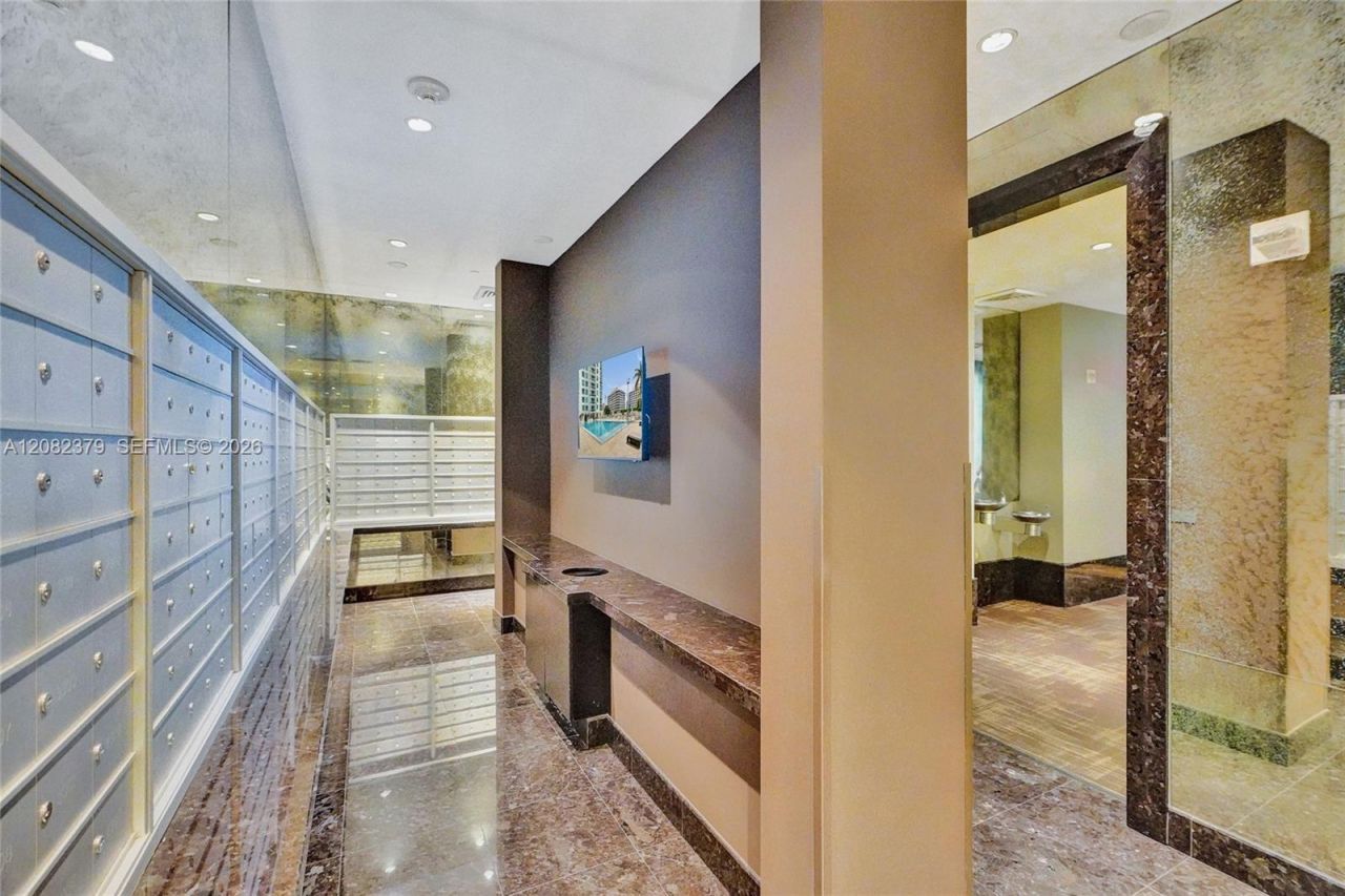 951 Brickell Ave, Unit 1106, Miami, FL 33131 Photo