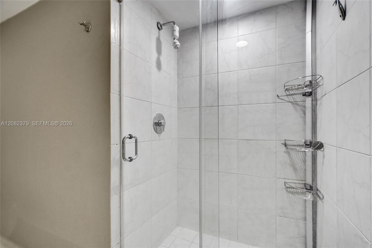 951 Brickell Ave, Unit 1106, Miami, FL 33131 Photo