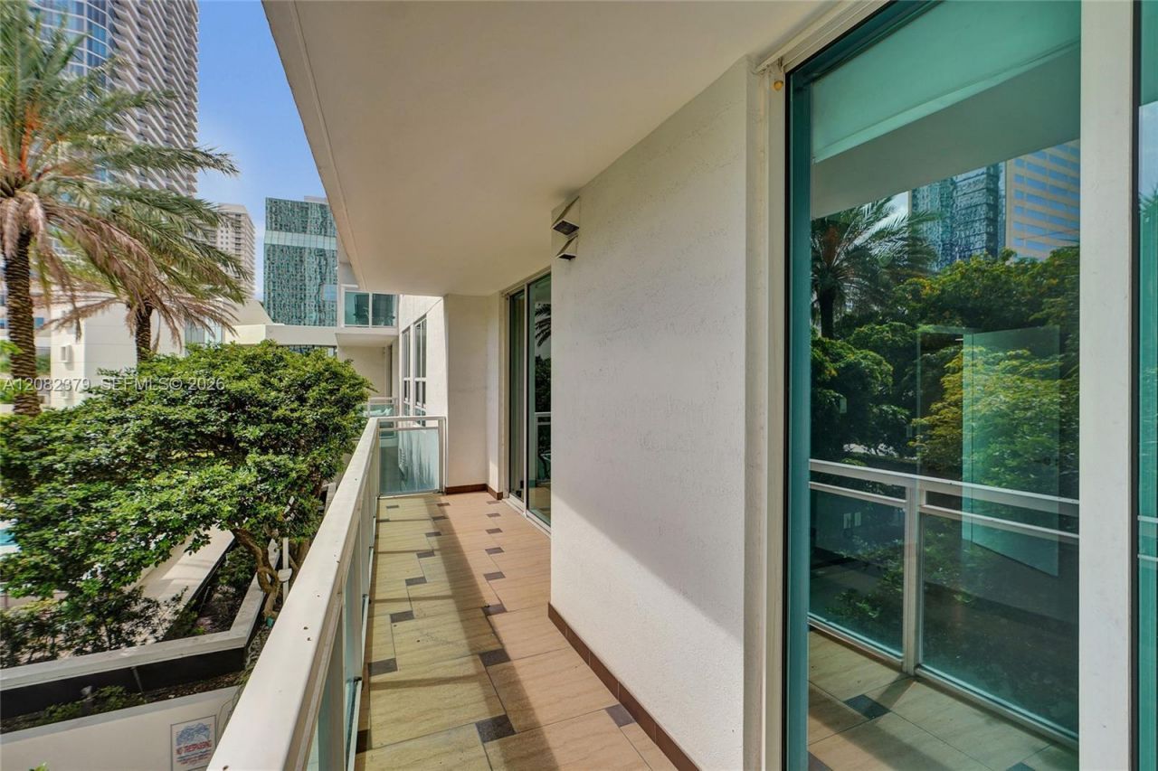 951 Brickell Ave, Unit 1106, Miami, FL 33131 Photo