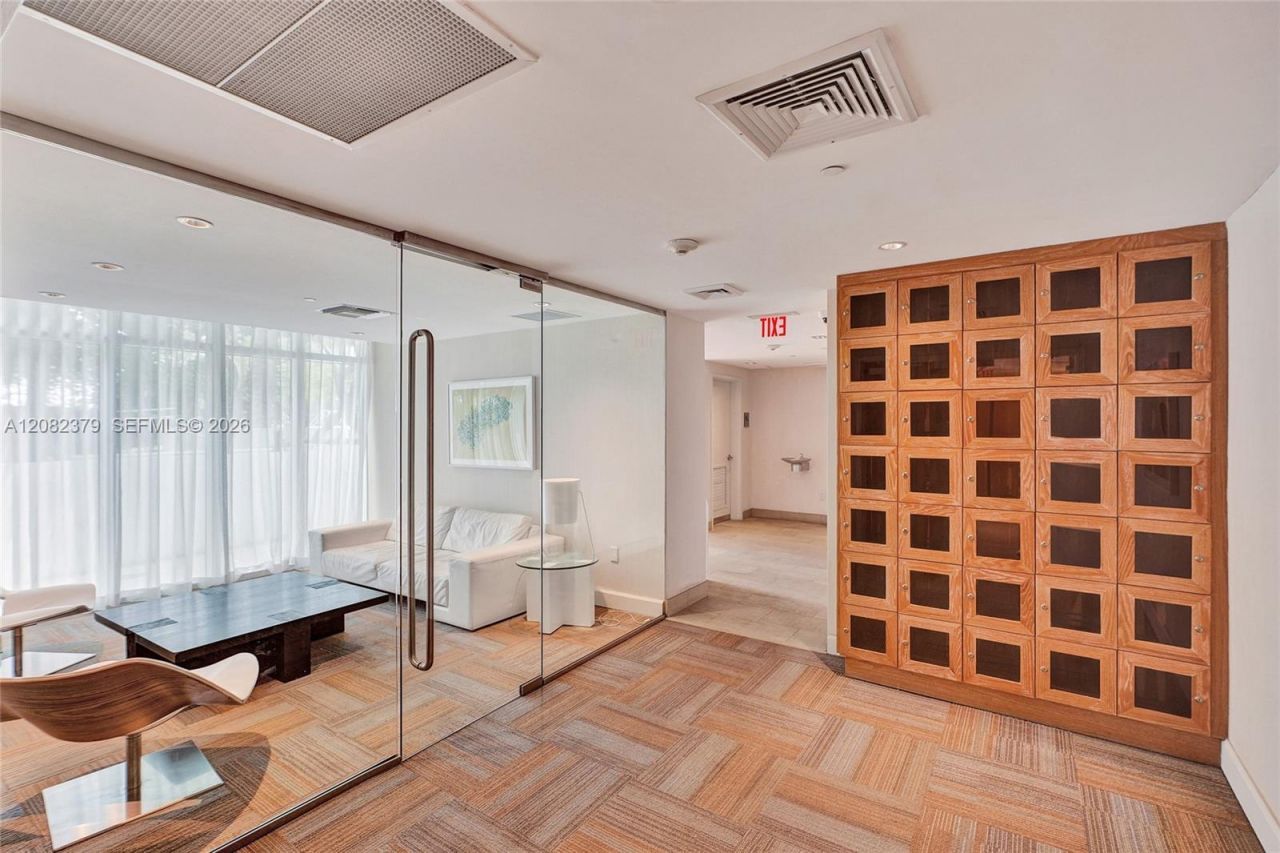 951 Brickell Ave, Unit 1106, Miami, FL 33131 Photo