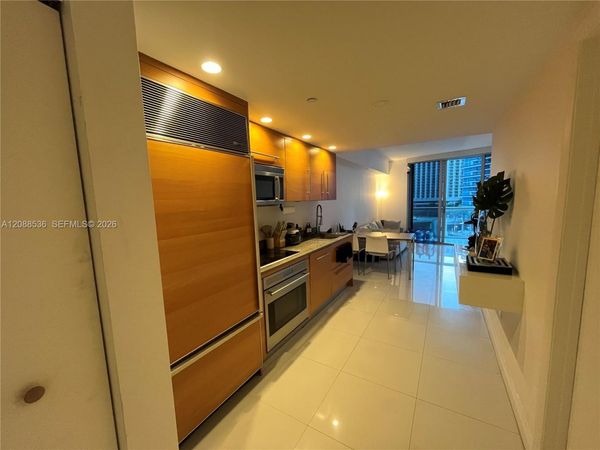 465 Brickell Ave, Unit 804, Miami, FL 33131