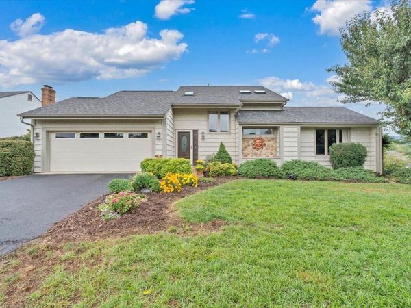 5547 Winesap DR, Roanoke, VA 24019